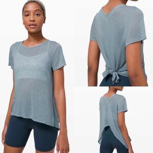 Lululemon Loop Around Tee Sz 6 In Blue Fog